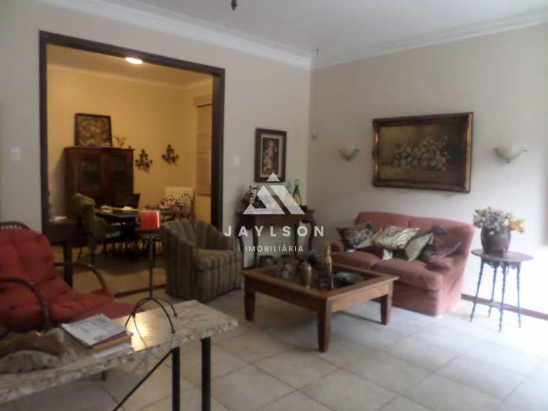 Apartamento à venda com 2 quartos, 117m² - Foto 2