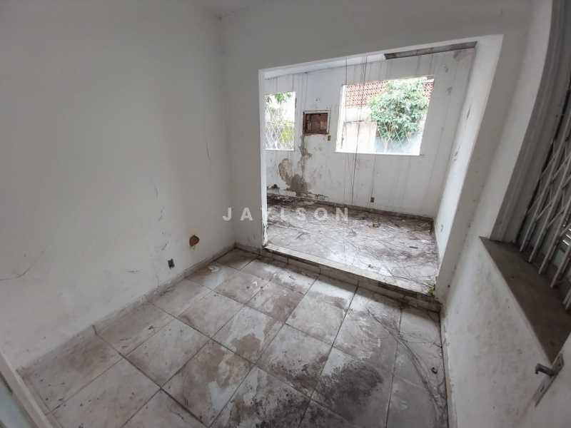 Casa à venda com 3 quartos, 80m² - Foto 2