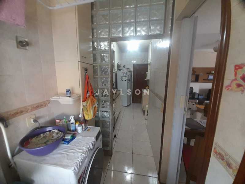 Apartamento à venda com 2 quartos, 80m² - Foto 15