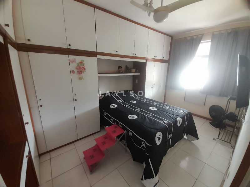 Apartamento à venda com 2 quartos, 80m² - Foto 7