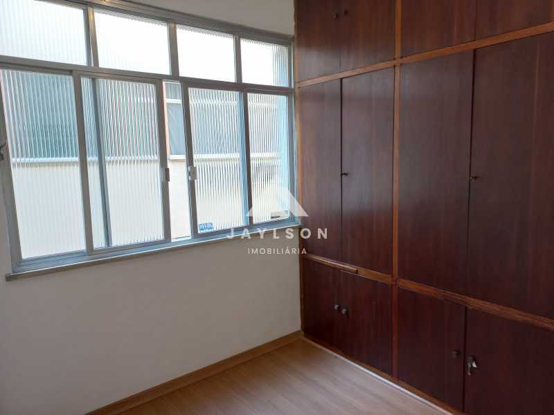 Apartamento à venda com 2 quartos, 63m² - Foto 8