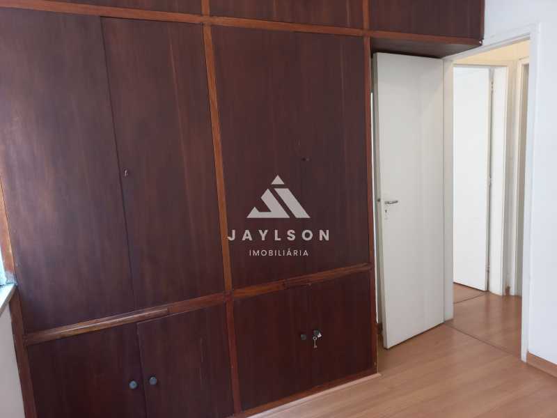 Apartamento à venda com 2 quartos, 63m² - Foto 9