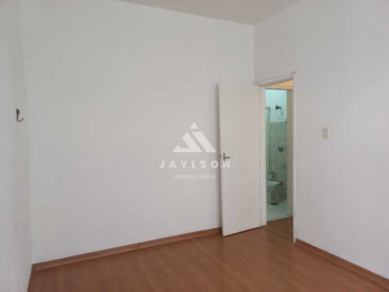 Apartamento à venda com 2 quartos, 63m² - Foto 15