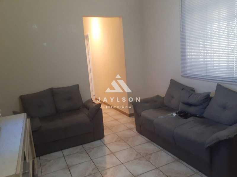 Apartamento à venda com 3 quartos, 85m² - Foto 3