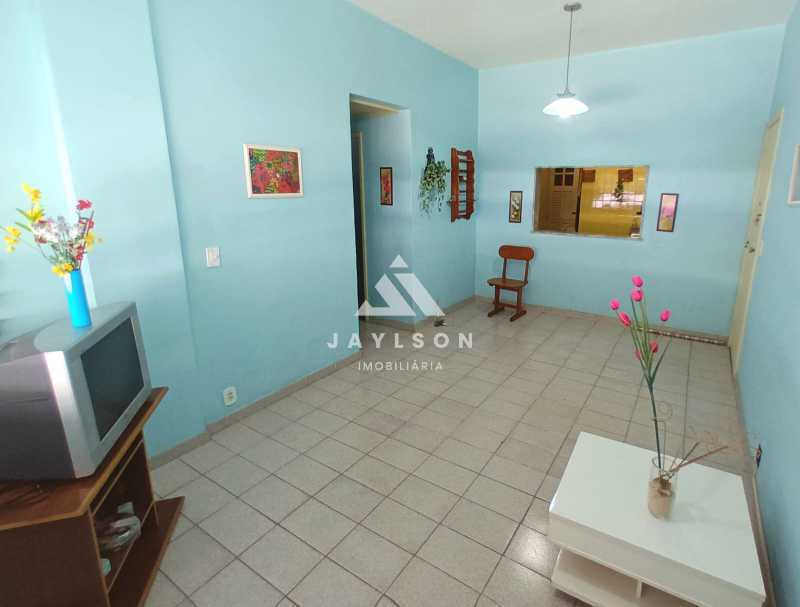 Apartamento à venda com 2 quartos, 65m² - Foto 4