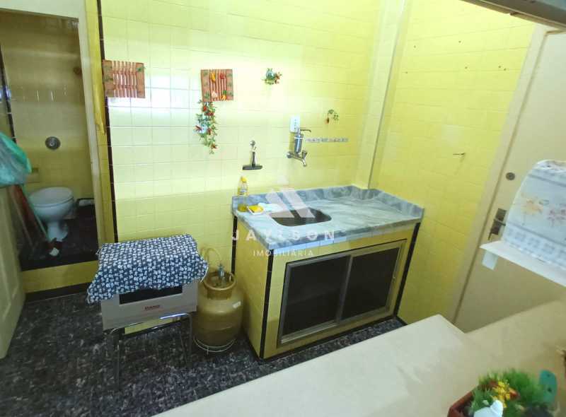 Apartamento à venda com 2 quartos, 65m² - Foto 17