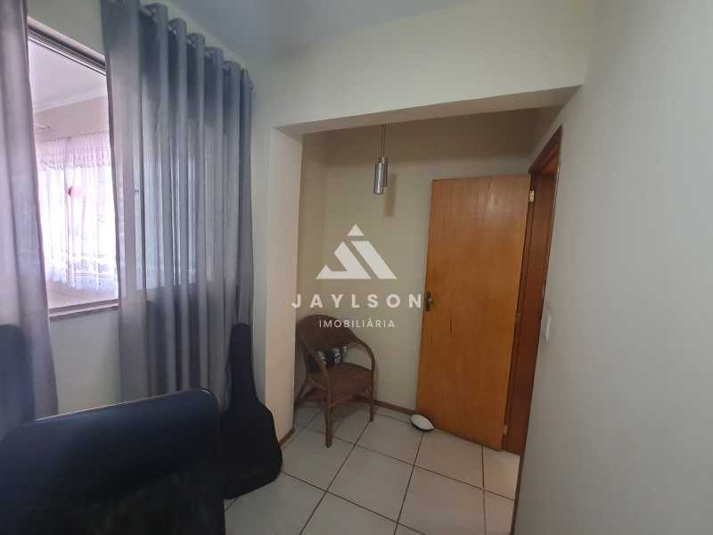 Apartamento à venda com 3 quartos, 75m² - Foto 13