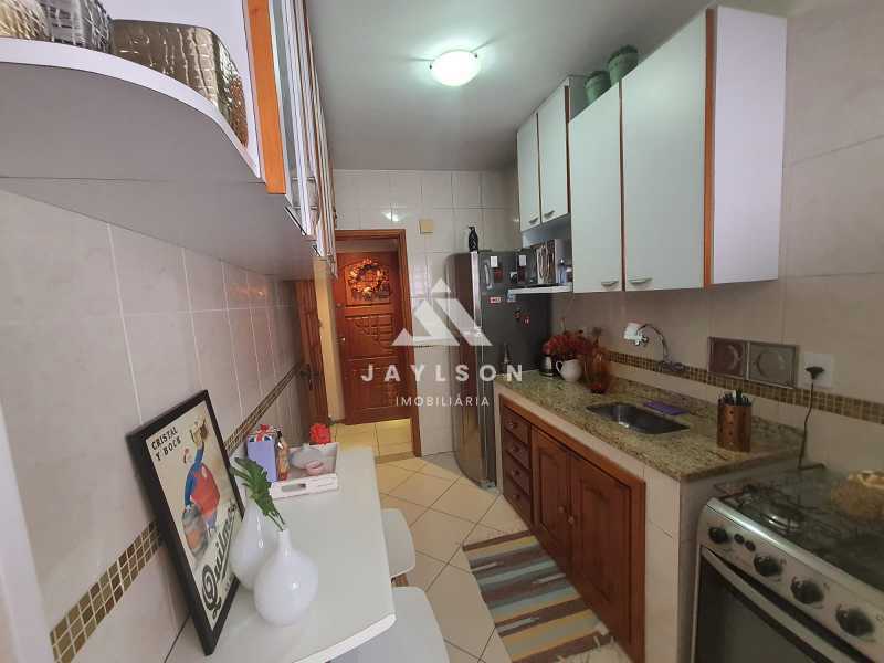 Apartamento à venda com 3 quartos, 75m² - Foto 18