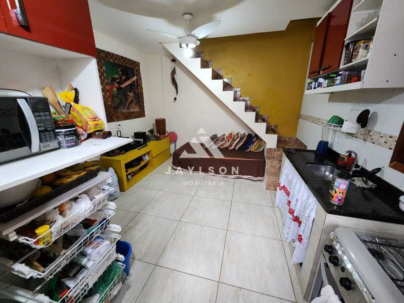 Casa de Vila à venda e aluguel com 1 quarto, 75m² - Foto 1