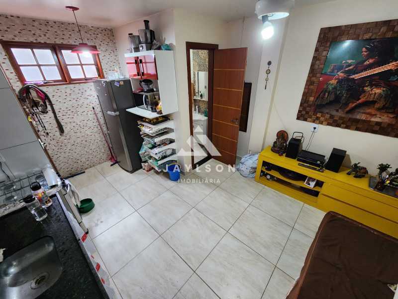 Casa de Vila à venda e aluguel com 1 quarto, 75m² - Foto 3