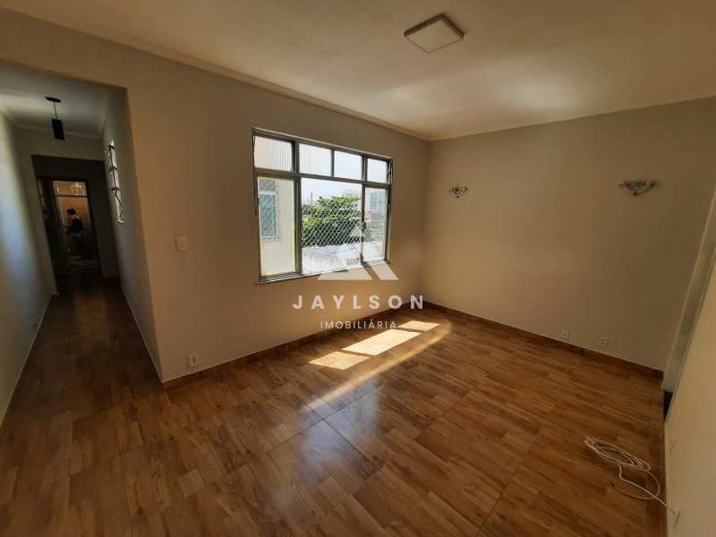 Apartamento à venda com 2 quartos, 65m² - Foto 3