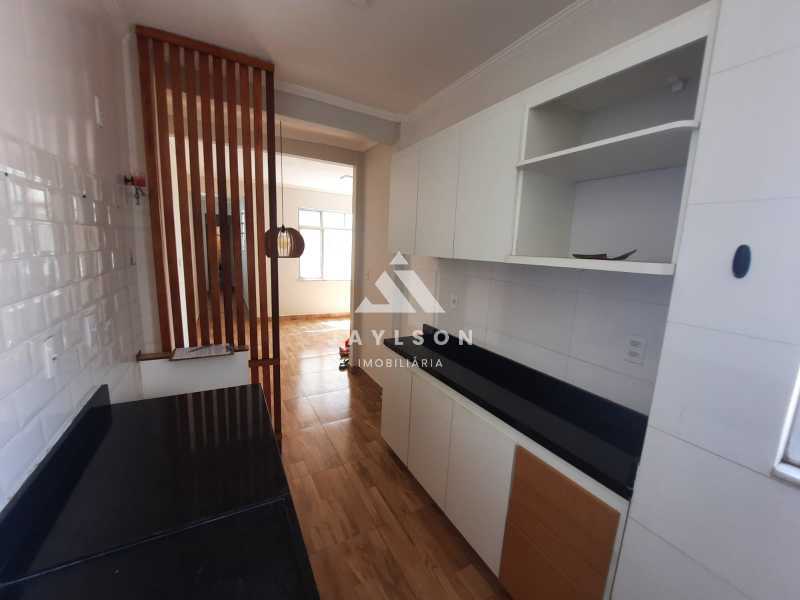 Apartamento à venda com 2 quartos, 65m² - Foto 5