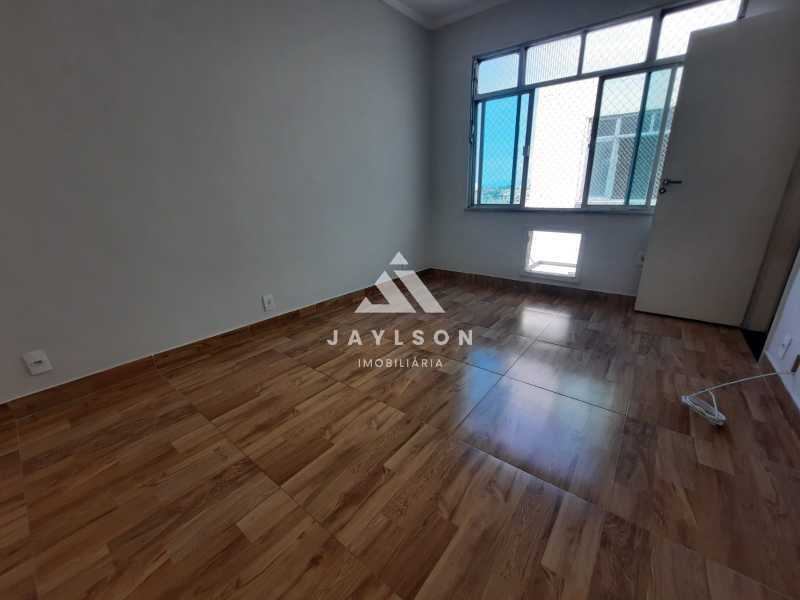 Apartamento à venda com 2 quartos, 65m² - Foto 9