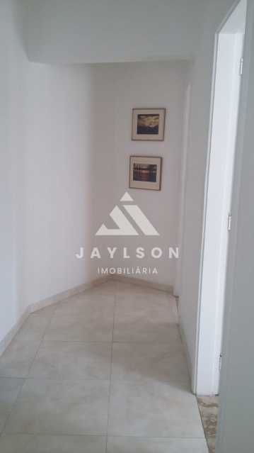 Apartamento à venda com 2 quartos, 80m² - Foto 11