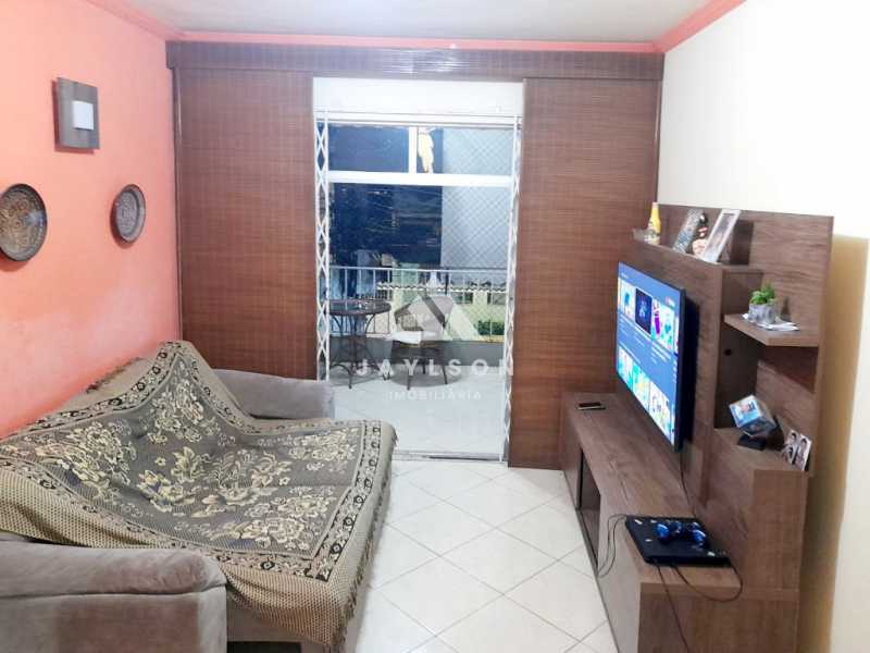 Apartamento à venda com 2 quartos, 72m² - Foto 1