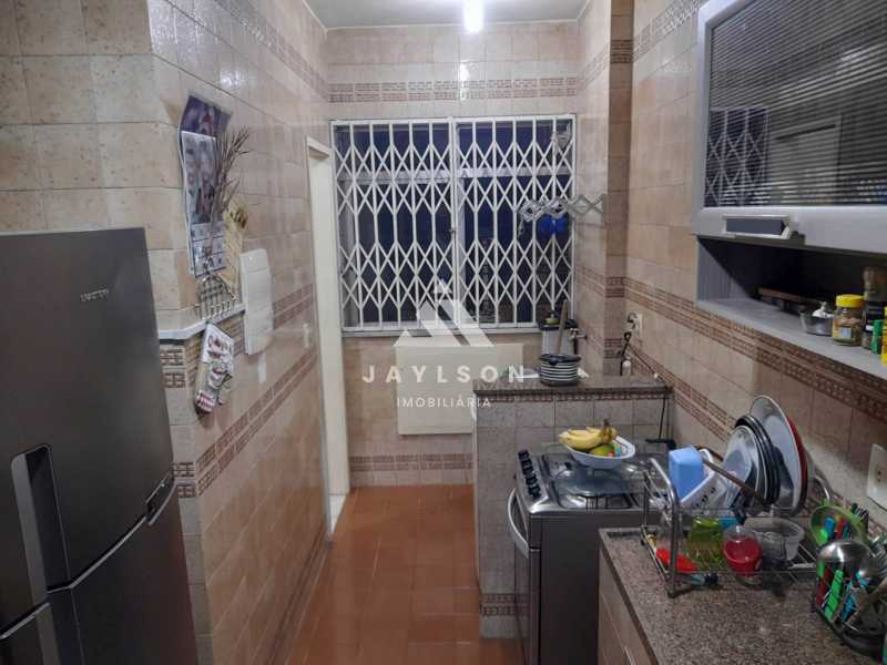 Apartamento à venda com 2 quartos, 72m² - Foto 11