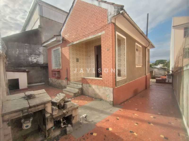 Casa à venda com 3 quartos, 135m² - Foto 1