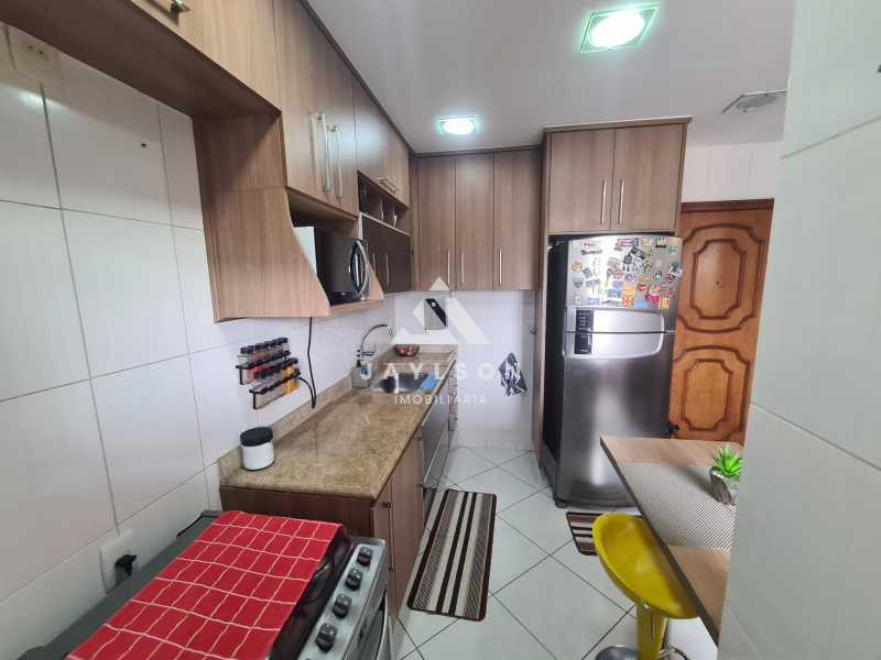 Apartamento à venda com 2 quartos, 71m² - Foto 6