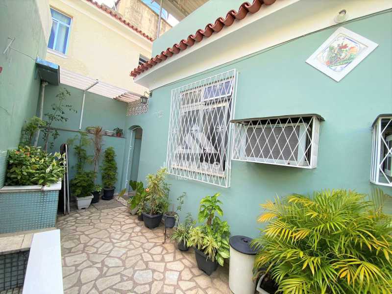 Casa de Vila à venda com 1 quarto, 82m² - Foto 1