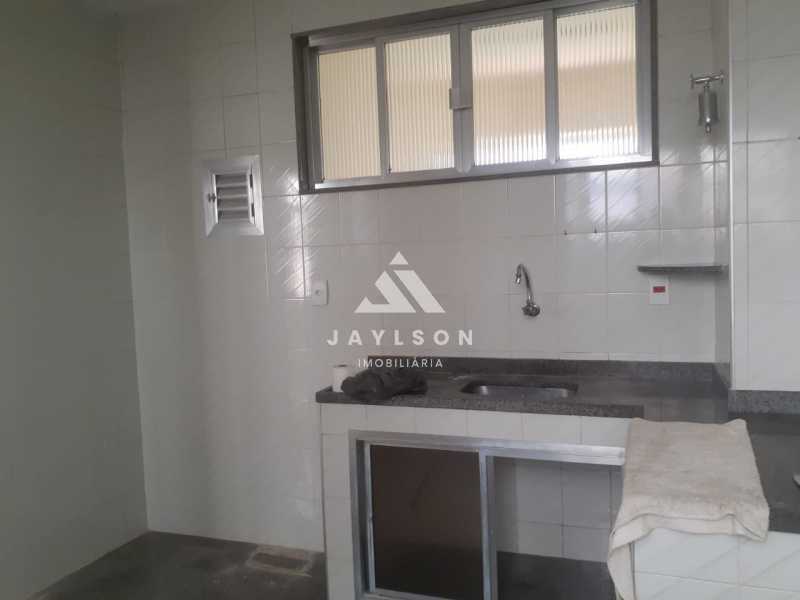 Apartamento à venda com 2 quartos, 65m² - Foto 18