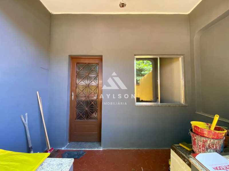 Casa à venda com 3 quartos, 130m² - Foto 8