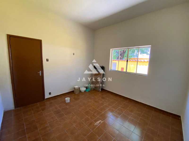 Casa à venda com 3 quartos, 130m² - Foto 14