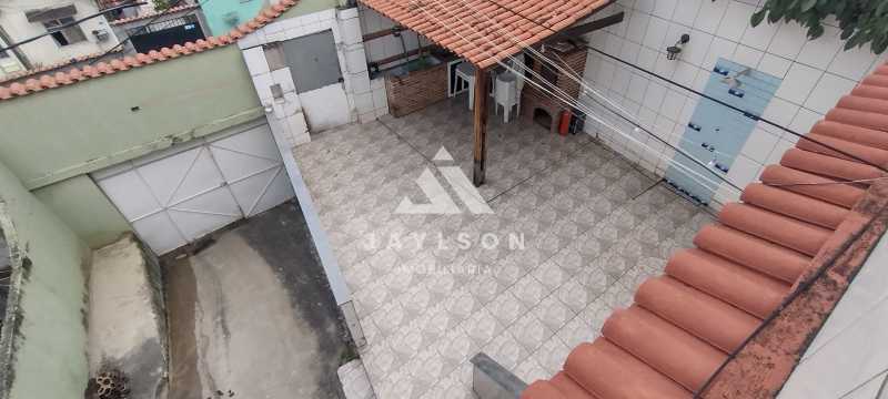 Casa à venda com 3 quartos, 200m² - Foto 2