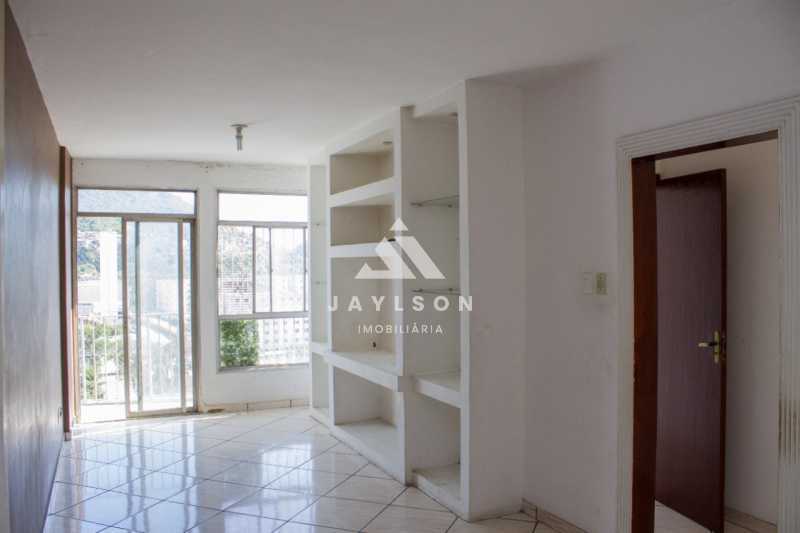 Apartamento à venda com 3 quartos, 86m² - Foto 8