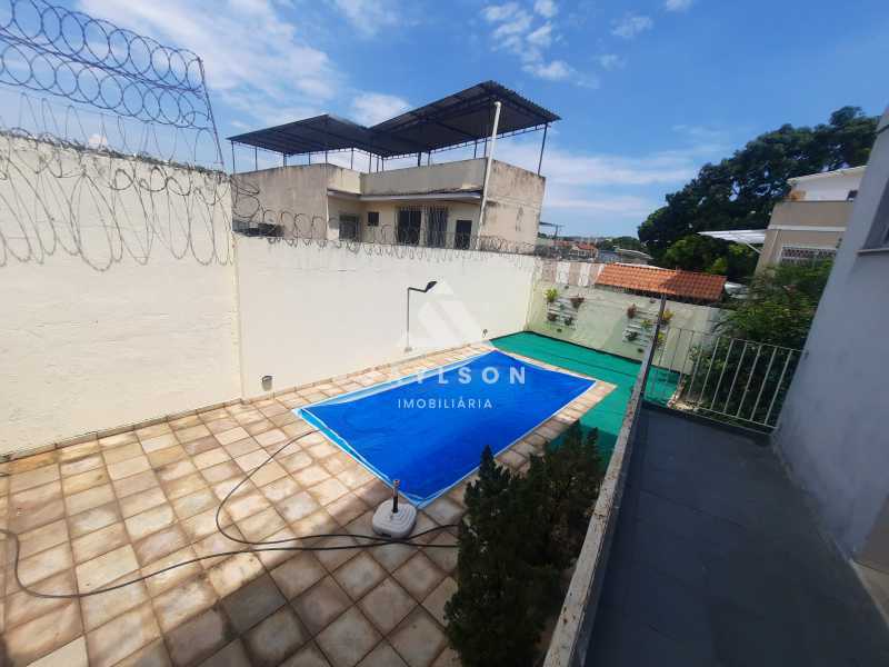 Casa à venda com 5 quartos, 284m² - Foto 7