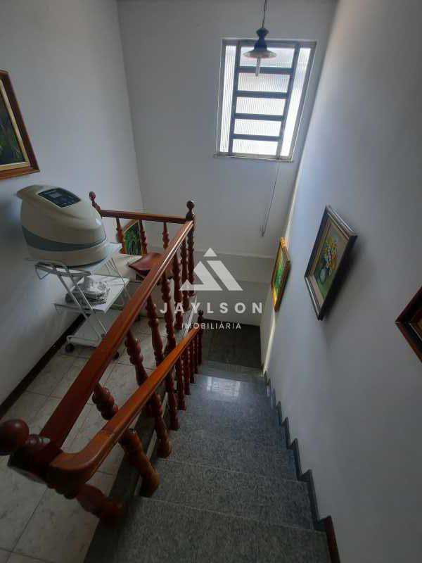 Casa à venda com 5 quartos, 284m² - Foto 23