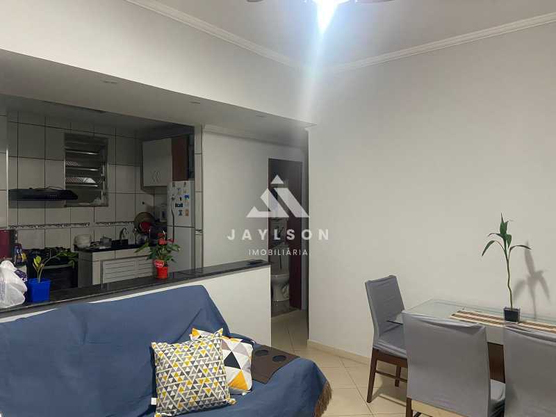 Apartamento à venda com 2 quartos, 60m² - Foto 13