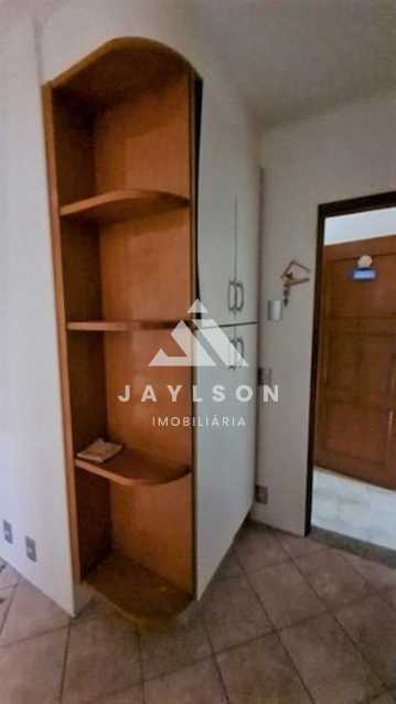 Apartamento à venda com 2 quartos, 80m² - Foto 19