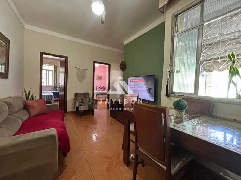 Apartamento à venda com 2 quartos, 60m² - Foto 2