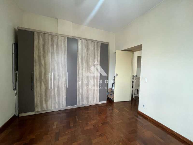 Apartamento à venda com 2 quartos, 65m² - Foto 5