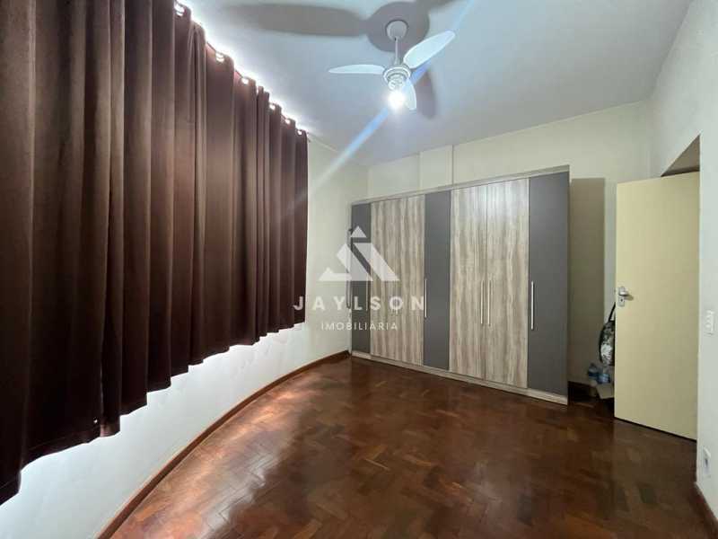 Apartamento à venda com 2 quartos, 65m² - Foto 9