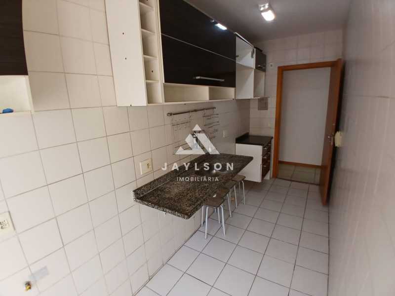 Apartamento à venda com 2 quartos, 55m² - Foto 15