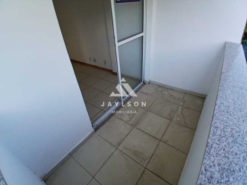 Apartamento à venda com 2 quartos, 55m² - Foto 23