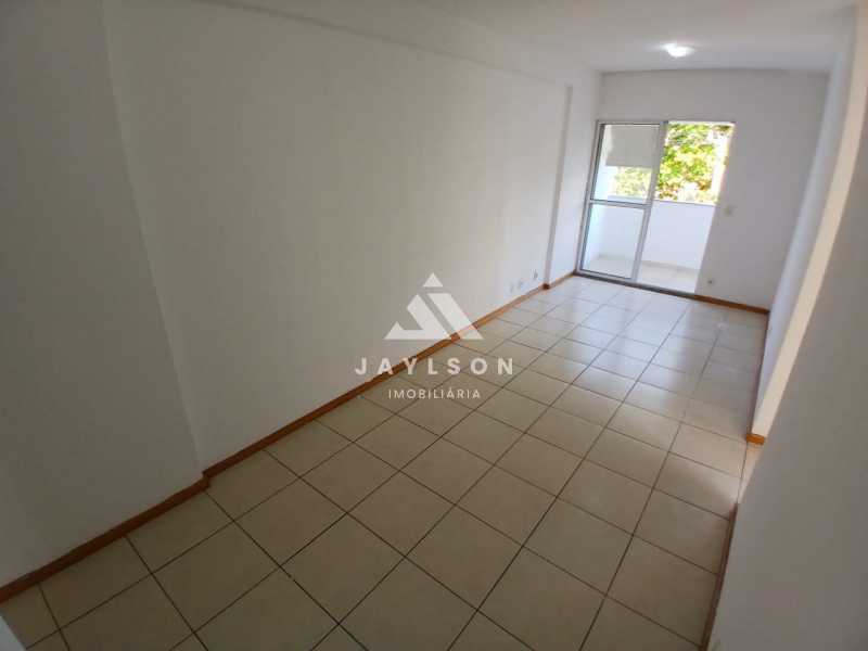 Apartamento à venda com 2 quartos, 55m² - Foto 2