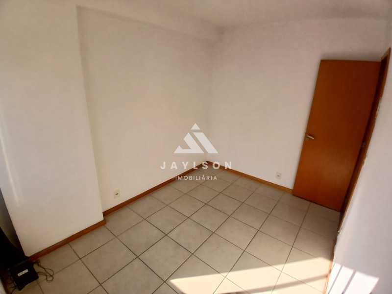 Apartamento à venda com 2 quartos, 55m² - Foto 13