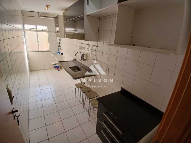 Apartamento à venda com 2 quartos, 55m² - Foto 17