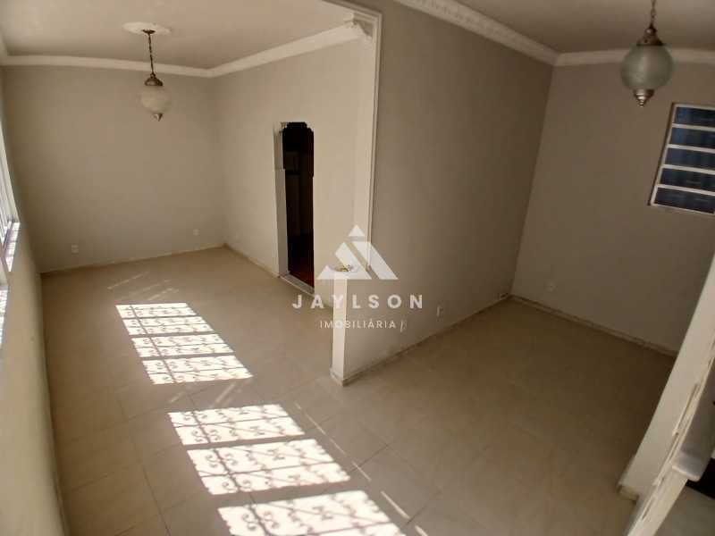 Casa de Vila à venda com 3 quartos, 120m² - Foto 1