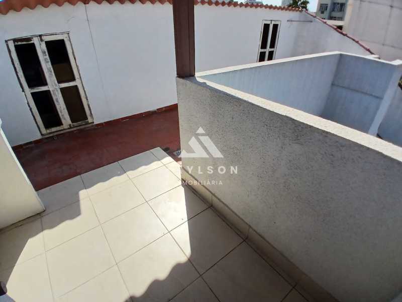 Casa de Vila à venda com 3 quartos, 120m² - Foto 29