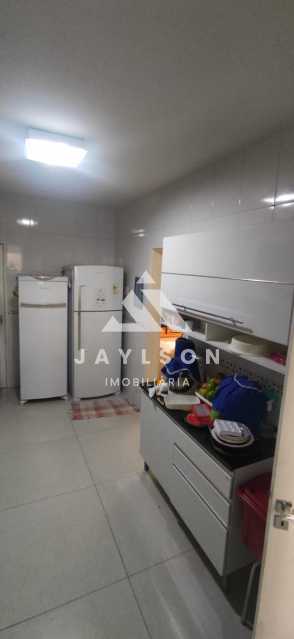 Apartamento à venda com 2 quartos, 76m² - Foto 17