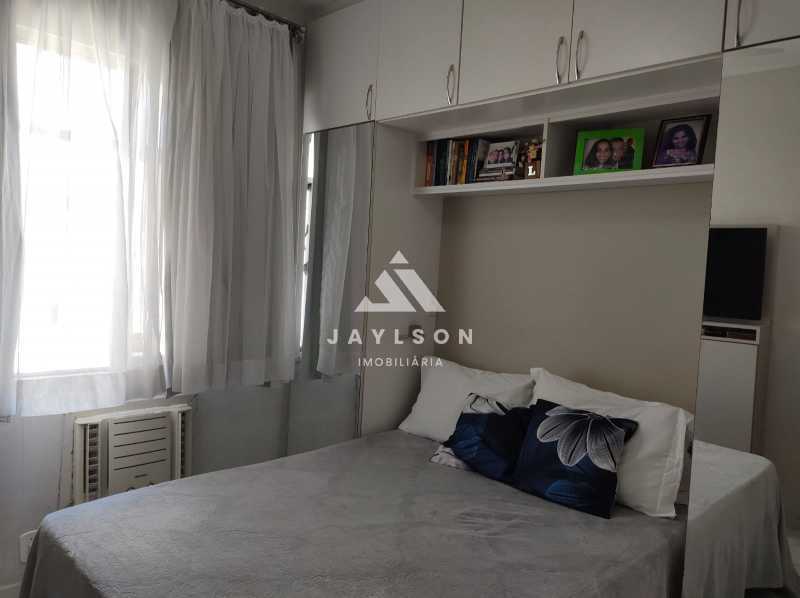 Apartamento à venda com 2 quartos, 66m² - Foto 12