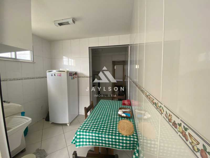 Apartamento à venda com 3 quartos, 49m² - Foto 13