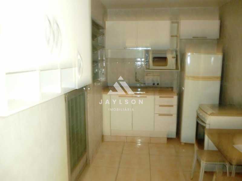 Apartamento à venda com 2 quartos, 75m² - Foto 10