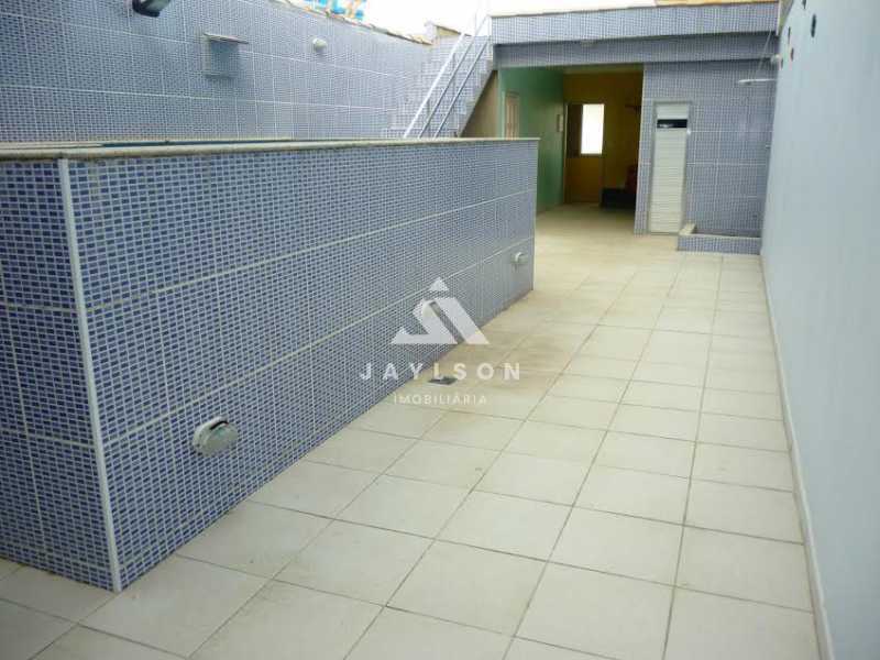 Apartamento à venda com 2 quartos, 75m² - Foto 3