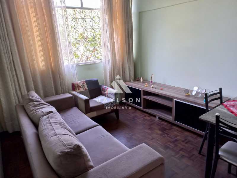 Apartamento à venda com 2 quartos, 45m² - Foto 2