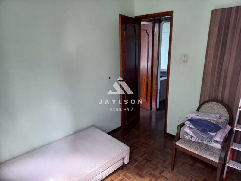 Apartamento à venda com 2 quartos, 45m² - Foto 15