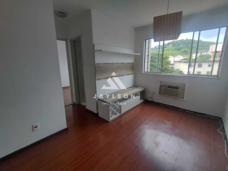 Apartamento à venda com 2 quartos, 49m² - Foto 4